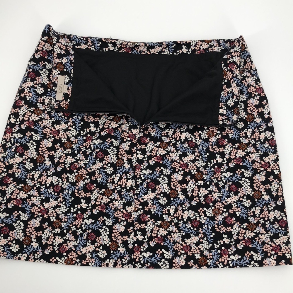 Loft Size 8 Floral Print Pencil Skirt With Pockets - Picture 7 of 13